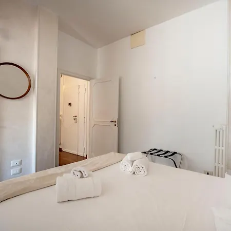 Apartamento Guesthost - Bright Balcony Flat In *